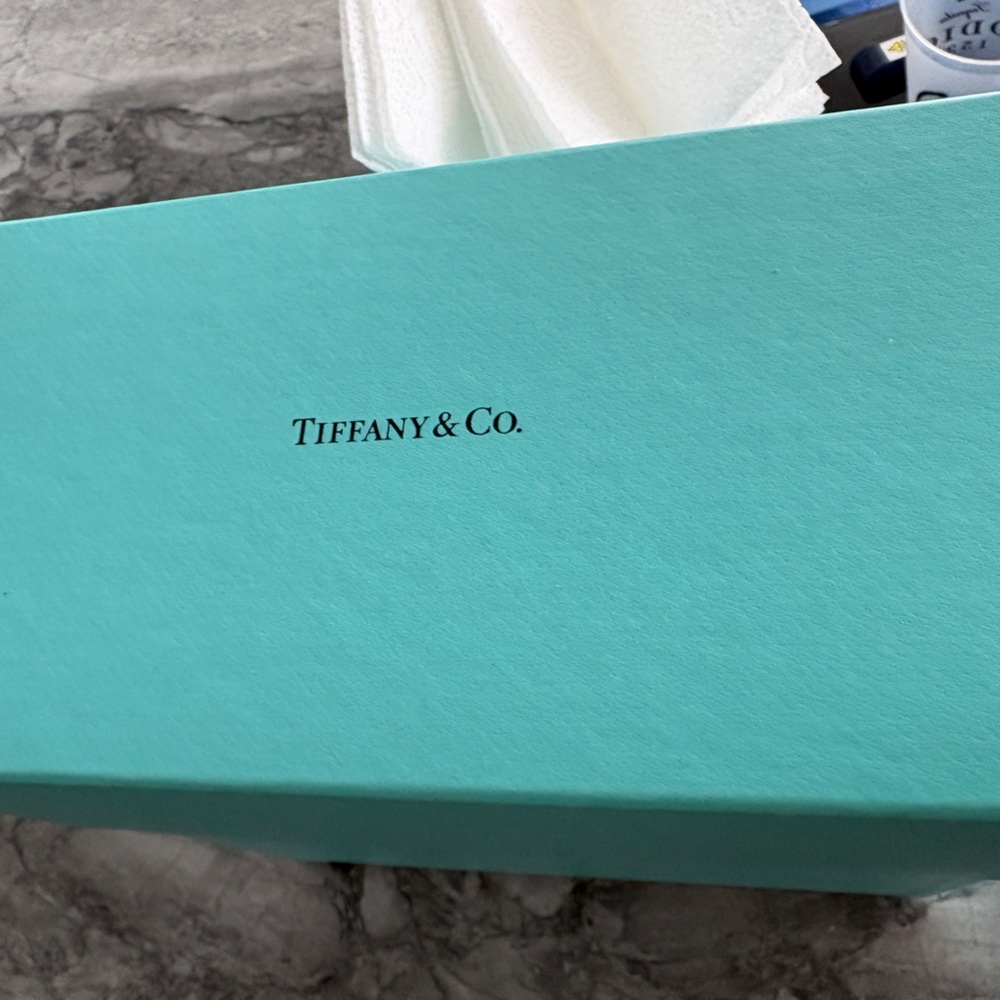 Tiffanys Box for glassware